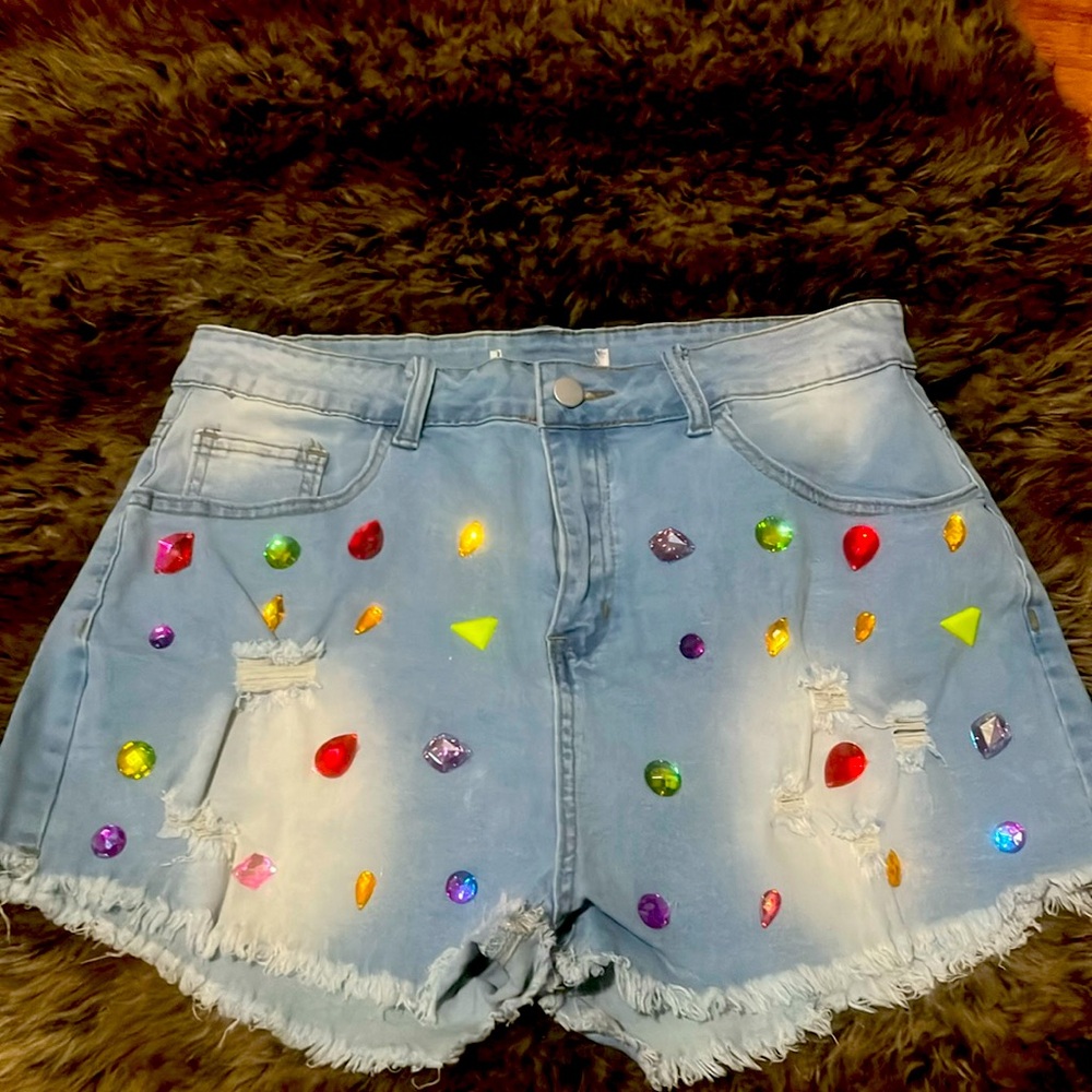 Large shorts